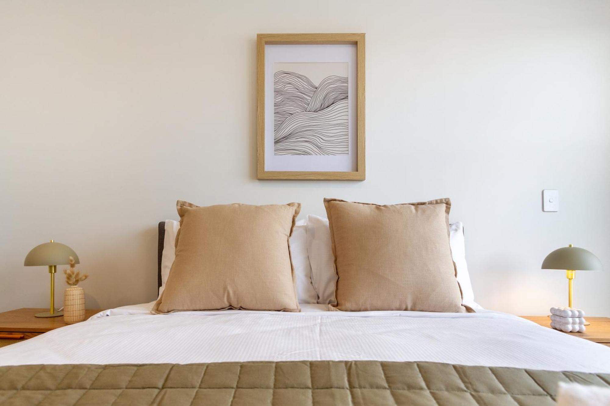 2 Bed, 2 Bath W Sofa Bed - Great Cafes Nearby Lägenhet Christchurch Exteriör bild