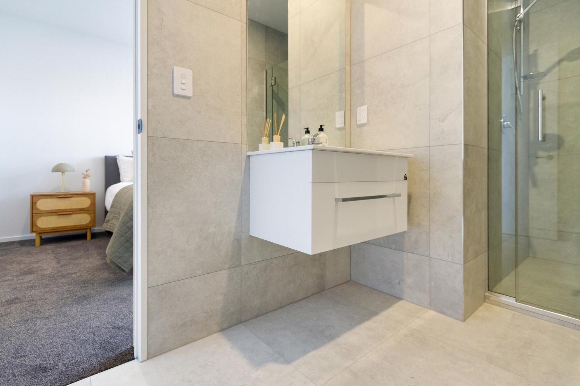 2 Bed, 2 Bath W Sofa Bed - Great Cafes Nearby Lägenhet Christchurch Exteriör bild