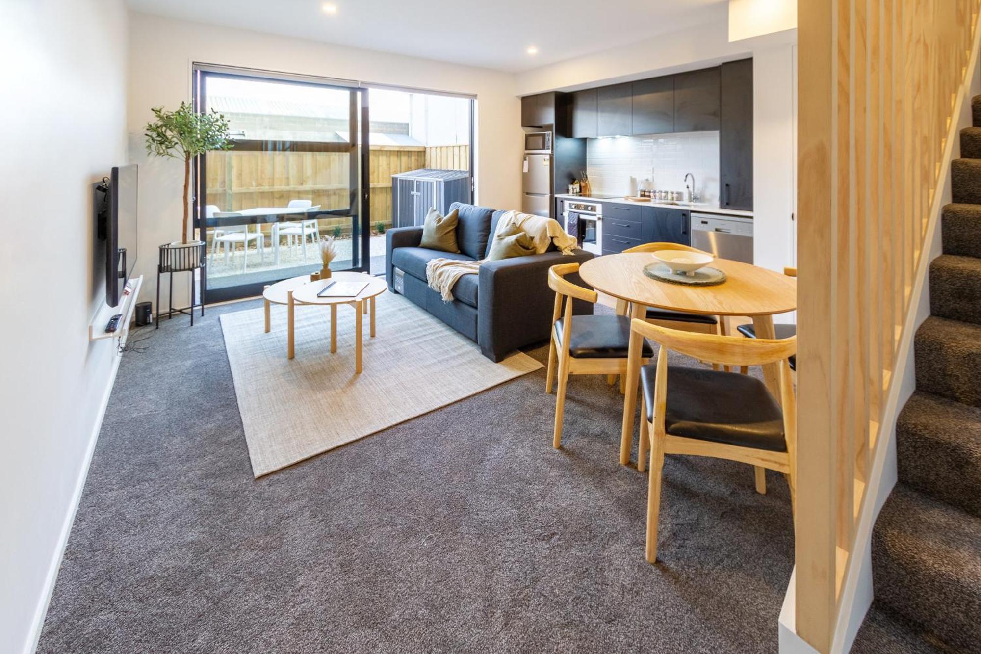 2 Bed, 2 Bath W Sofa Bed - Great Cafes Nearby Lägenhet Christchurch Exteriör bild