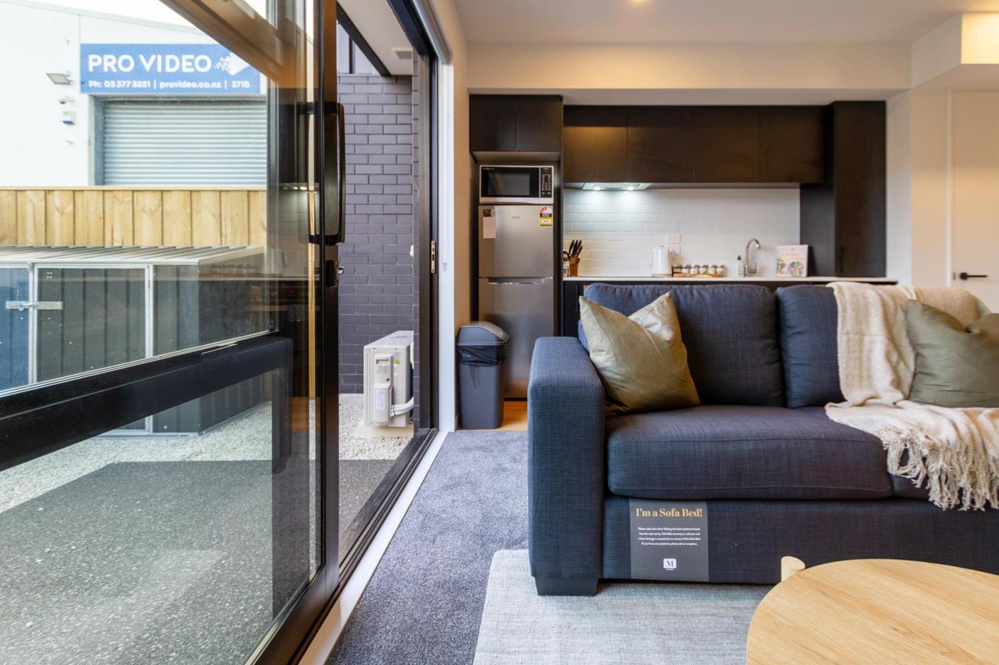 2 Bed, 2 Bath W Sofa Bed - Great Cafes Nearby Lägenhet Christchurch Exteriör bild