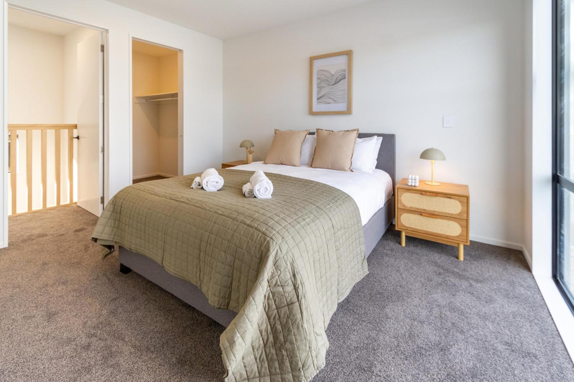 2 Bed, 2 Bath W Sofa Bed - Great Cafes Nearby Lägenhet Christchurch Exteriör bild